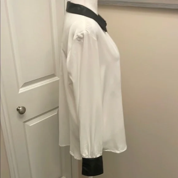 Ellen Tracy Black and White Contrast Blouse leather cuffs & Collar,  buttons - Picture 5 of 12